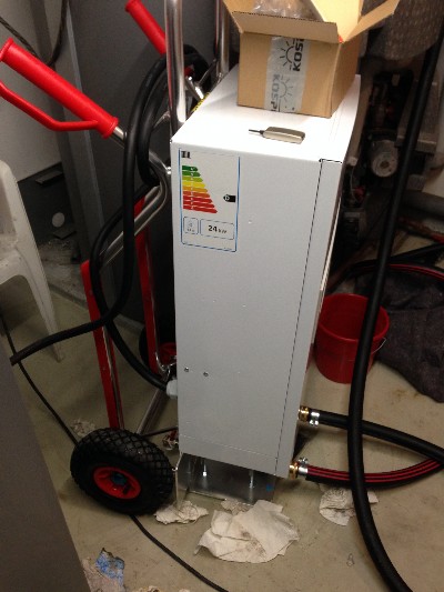 heizzentrale-elektro-mobil-2.jpg heizzentrale-elektro-mobil-2.jpg